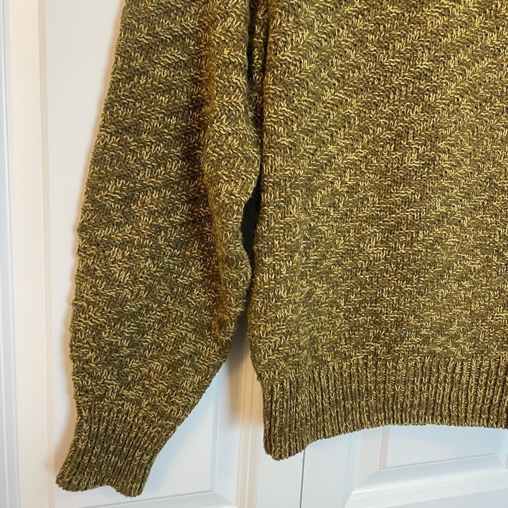 Universal Thread Chunky Sweater - Picture 2 of 9